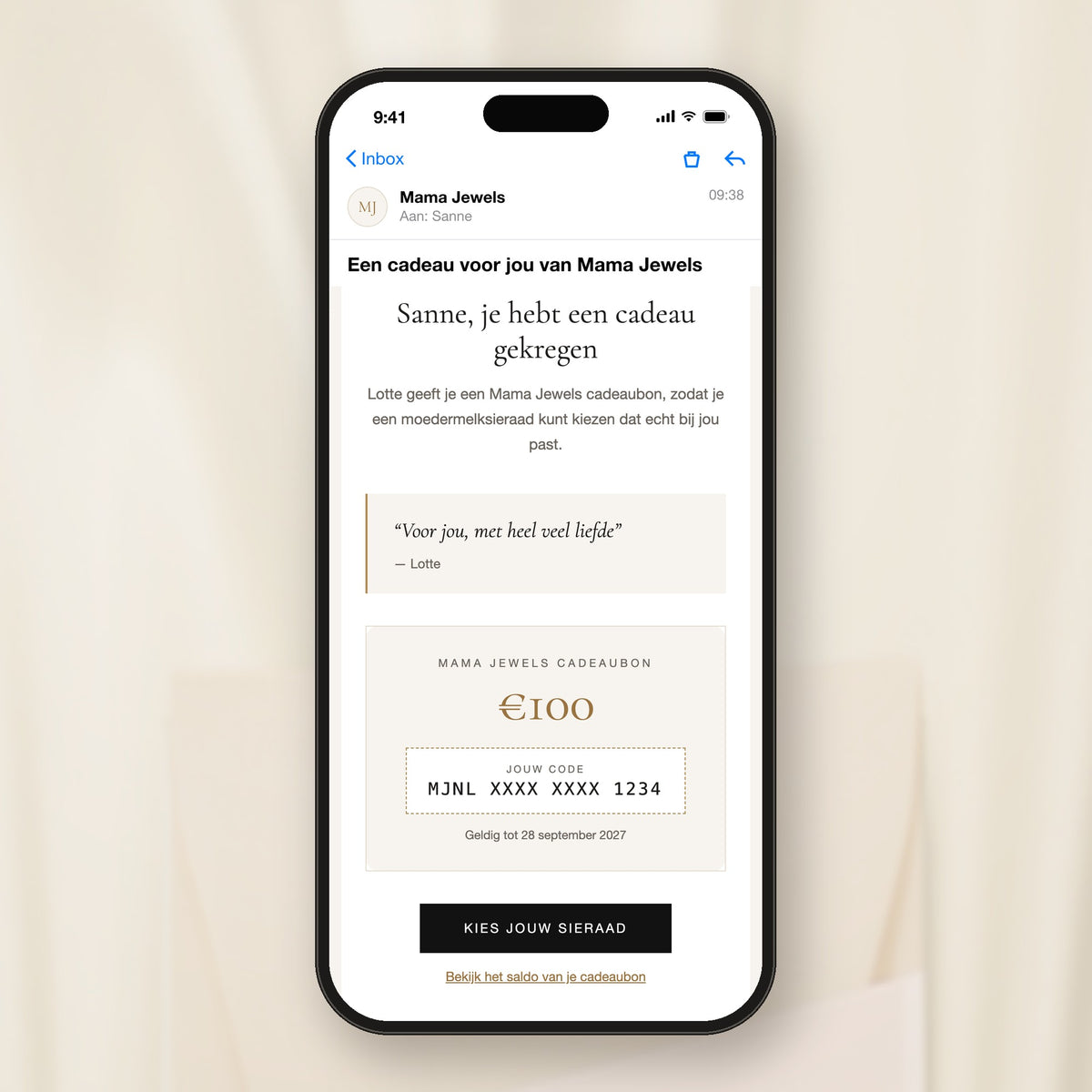 Mama Jewels cadeaubon ontvangen per e-mail op een telefoon