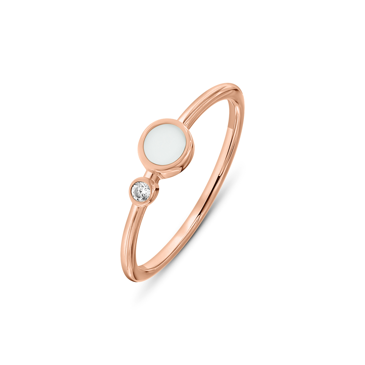 Roségouden ring met een ronde moedermelkhars in het midden en een kleine zirkonia aan de zijkant.