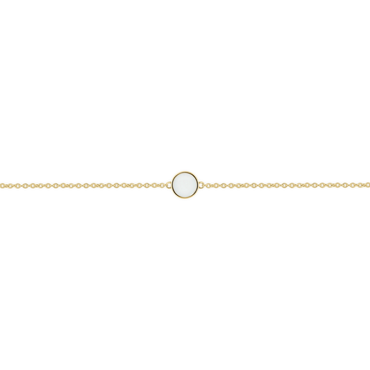 Armband van massief geelgoud met een ronde schijf van moedermelkhars in het midden, fijne schakels en een elegante uitstraling.